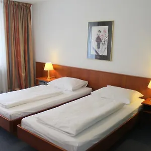 https://hotel-acon.topcolognehotels.com